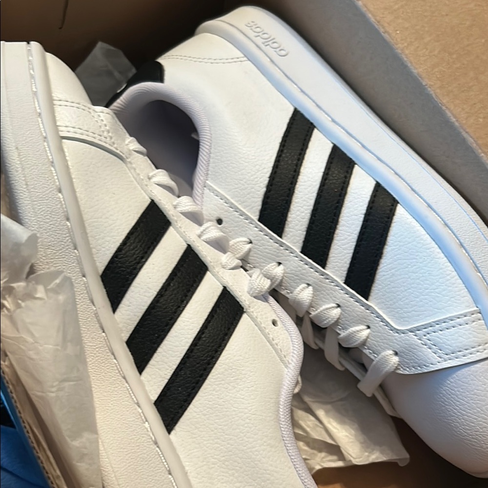 Adidas Grand Court